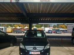 Culoarenegru Utilizat 2012 Mercedes B180 Monovolum | 5.500 EUR (Preț OK)