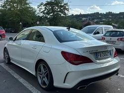Alb Utilizat 2015 Mercedes 220 Berlinǎ | 14.000 EUR (Puțin scump)