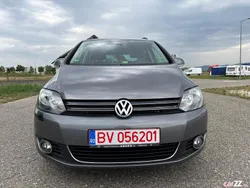 Gri Utilizat 2014 VW Golf VII | 5.900 EUR (Super Preț)