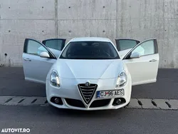 Culoarealb Utilizat 2016 Alfa Romeo Giulietta Super Hatchback | 8.499 EUR