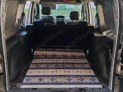 Utilizat 2016 Renault Kangoo | 8.000 EUR (Scump)