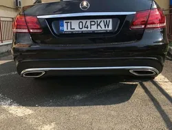 Negru Utilizat 2014 Mercedes E250 Berlinǎ | 19.999 EUR
