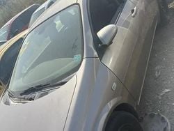 Utilizat 2006 Nissan Primera Hatchback | 250 EUR
