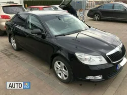 Negru Utilizat 2012 Skoda Octavia Hatchback | 9.300 EUR (Puțin scump)