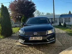 Utilizat 2012 VW Passat SE Berlinǎ | 6.200 EUR (Preț bun)