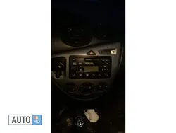 Albastru Utilizat 2001 Ford Focus Berlinǎ | 1.300 EUR (Preț OK)