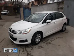 Alb Utilizat 2012 Citroën C4 Hatchback | 4.400 EUR (Scump)