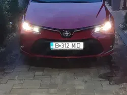 Rosu Utilizat 2020 Toyota Corolla Berlinǎ | 17.900 EUR (Preț OK)
