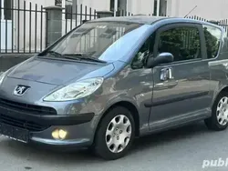 Utilizat 2006 Peugeot 1007 Hatchback | 2.000 EUR