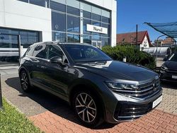 Culoaregri Utilizat 2024 VW Touareg Elegance SUV | 65.000 EUR