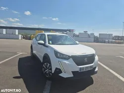 Alb Utilizat 2021 Peugeot 2008 Allure SUV | 13.490 EUR (Preț bun)