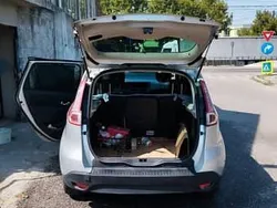 Utilizat 2011 Renault Scénic III Monovolum | 2.200 EUR (Super Preț)