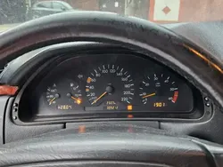 Utilizat 1998 Mercedes E220 Berlinǎ | 1.200 EUR