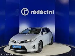 Gri Utilizat 2013 Toyota Auris Hatchback | 7.100 EUR