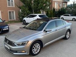 Culoaregri Utilizat 2015 VW Passat Comfortline Berlinǎ | 10.750 EUR (Preț bun)