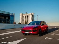 Culoarerosu Utilizat 2020 Porsche Cayenne SUV | 46.500 EUR (Super Preț)