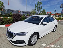 Alb Utilizat 2021 Skoda Octavia Ambition Berlinǎ | 17.900 EUR