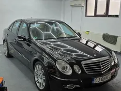 Culoarenegru Utilizat 2008 Mercedes E320 Avantgarde Berlinǎ | 8.500 EUR