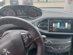 Utilizat 2015 Peugeot 308 | 6.900 EUR (Puțin scump)