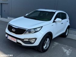 Alb Utilizat 2015 Kia Sportage FIFA World Cup Edition SUV | 9.990 EUR (Super Preț)