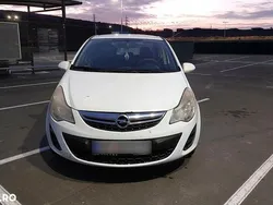 Culoarealb Utilizat 2011 Opel Corsa Essentia Hatchback | 2.300 EUR (Preț bun)