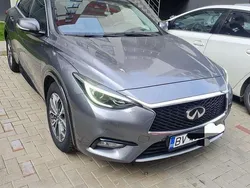 Gri Utilizat 2017 Infiniti Q30 Luxe Hatchback | 15.500 EUR