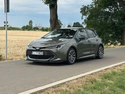 Verde Utilizat 2019 Toyota Corolla Hatchback | 22.500 EUR (Scump)