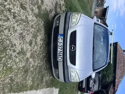 Argintiu Utilizat 2000 Opel Zafira Monovolum | 4.000 EUR
