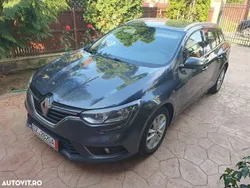 Gri Utilizat 2018 Renault Mégane GrandTour Experience Break | 8.200 EUR (Preț bun)