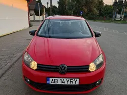 Culoarerosu Utilizat 2011 VW Golf VI Team Hatchback | 4.650 EUR (Preț OK)