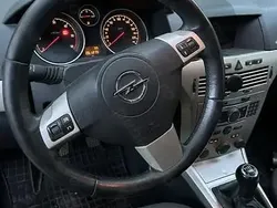 Utilizat 2007 Opel Astra Hatchback | 1.200 EUR (Super Preț)