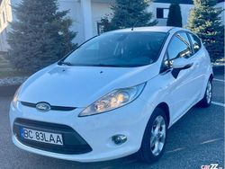 Alb Utilizat 2011 Ford Fiesta Hatchback | 3.299 EUR (Preț OK)