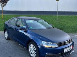 Culoarealbastru Utilizat 2012 VW Jetta Berlinǎ | 4.850 EUR (Preț bun)