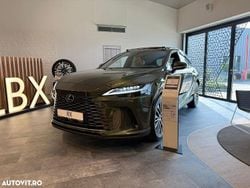 Culoareverde Nouă 2025 Lexus RX450h+ E-FOUR Berlinǎ | 78.900 EUR