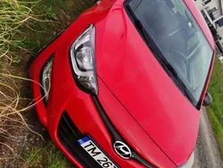Rosu Utilizat 2013 Hyundai i20 Hatchback | 3.550 EUR (Preț OK)