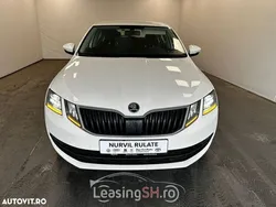 Alb Utilizat 2019 Skoda Octavia Style Berlinǎ | 15.351 EUR (Puțin scump)