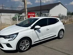 Alb Utilizat 2020 Renault Clio V Hatchback | 9.650 EUR (Preț bun)