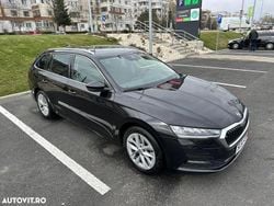 Culoarenegru Utilizat 2021 Skoda Octavia First Edition Break | 14.850 EUR (Preț bun)