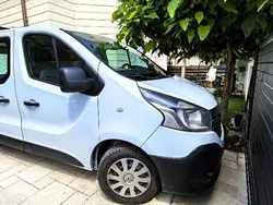 Alb Utilizat 2015 Renault Trafic Van | 7.200 EUR (Super Preț)