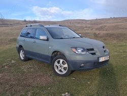 Utilizat 2004 Mitsubishi Outlander SUV | 3.200 EUR