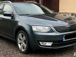 Gri Utilizat 2015 Skoda Octavia SUV | 6.800 EUR (Super Preț)