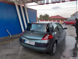 Verde Utilizat 2006 Renault Mégane II Hatchback | 1.750 EUR (Preț OK)