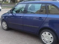 Albastru Utilizat 2009 Skoda Fabia Break | 2.900 EUR (Preț OK)