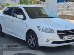 Alb Utilizat 2015 Peugeot 301 Active Berlinǎ | 1.999 EUR