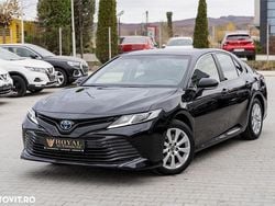 Culoarenegru Utilizat 2019 Toyota Camry Berlinǎ | 17.800 EUR (Preț bun)