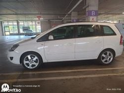 Culoarealb Utilizat 2013 Opel Zafira Monovolum | 3.500 EUR (Preț OK)