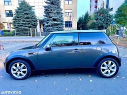 Culoaregri Utilizat 2006 Mini ONE Hatchback | 2.950 EUR (Preț bun)