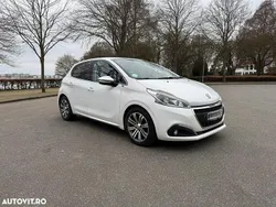 Alb Utilizat 2015 Peugeot 208 Allure Hatchback | 4.990 EUR (Preț OK)