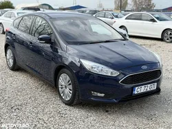 Albastru Utilizat 2015 Ford Focus Trend Hatchback | 5.929 EUR (Preț bun)