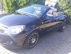 Rosu Utilizat 2006 Opel Astra Berlinǎ | 3.850 EUR